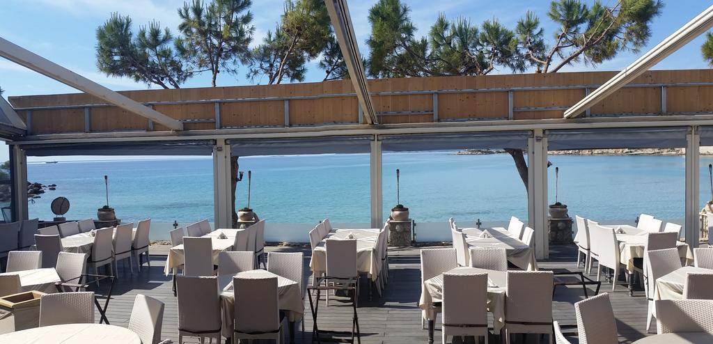 Epavlis Beach Resort ポルト・ヘリ エクステリア 写真