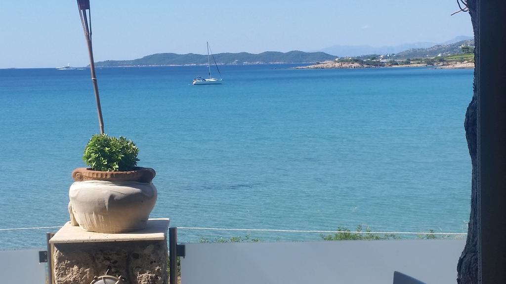 Epavlis Beach Resort ポルト・ヘリ エクステリア 写真